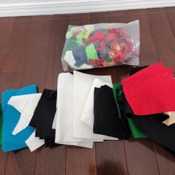 Lot of Felt Fabric Pieces and Scraps - Picture 5 of 6